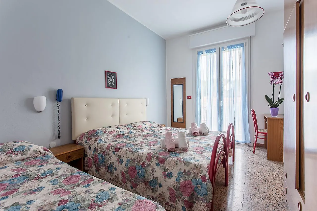 Ξενοδοχείο Holiday Μιλάνο Μαριτίμα